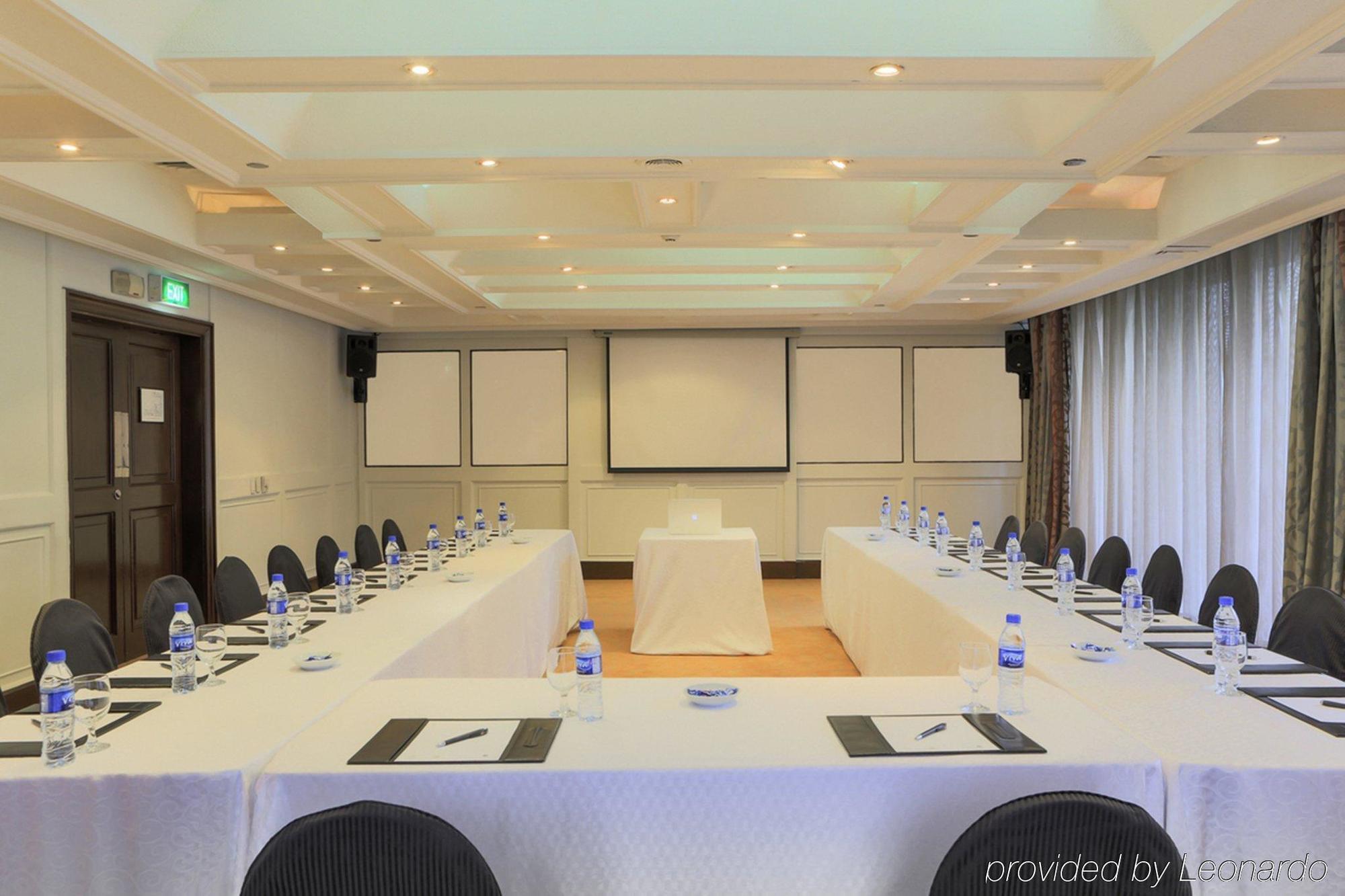 מלון סן פדרו מקאטי Intercontinental Manila מראה חיצוני תמונה