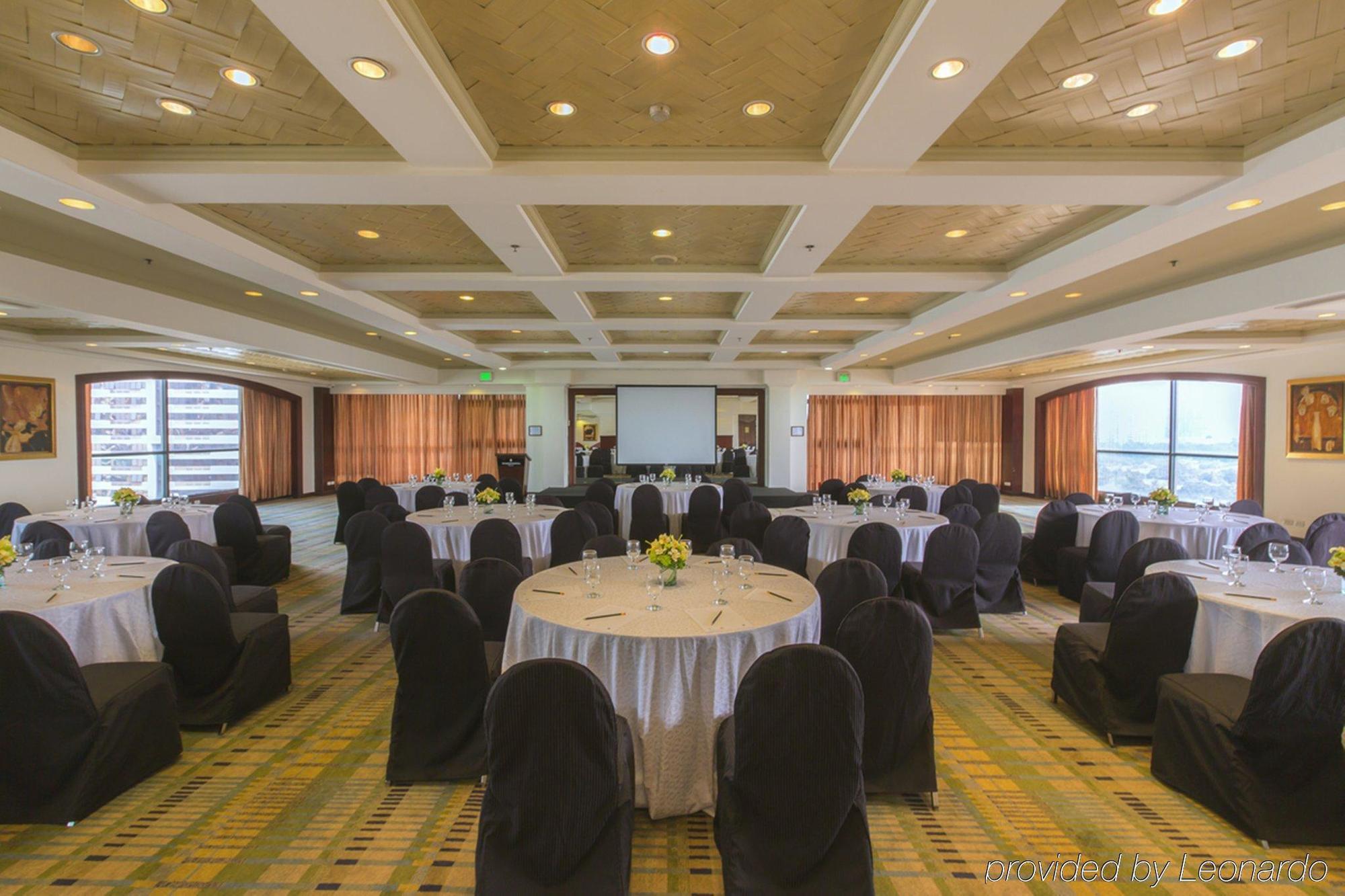 מלון סן פדרו מקאטי Intercontinental Manila מראה חיצוני תמונה