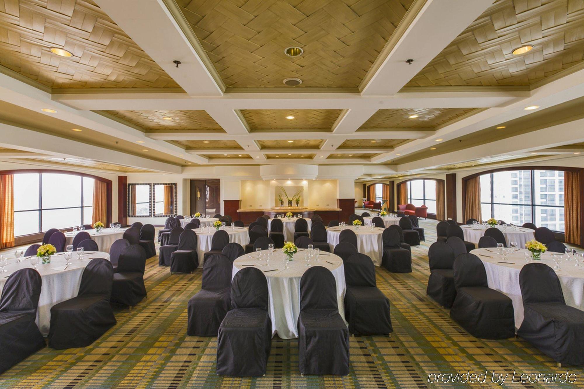 מלון סן פדרו מקאטי Intercontinental Manila מראה חיצוני תמונה