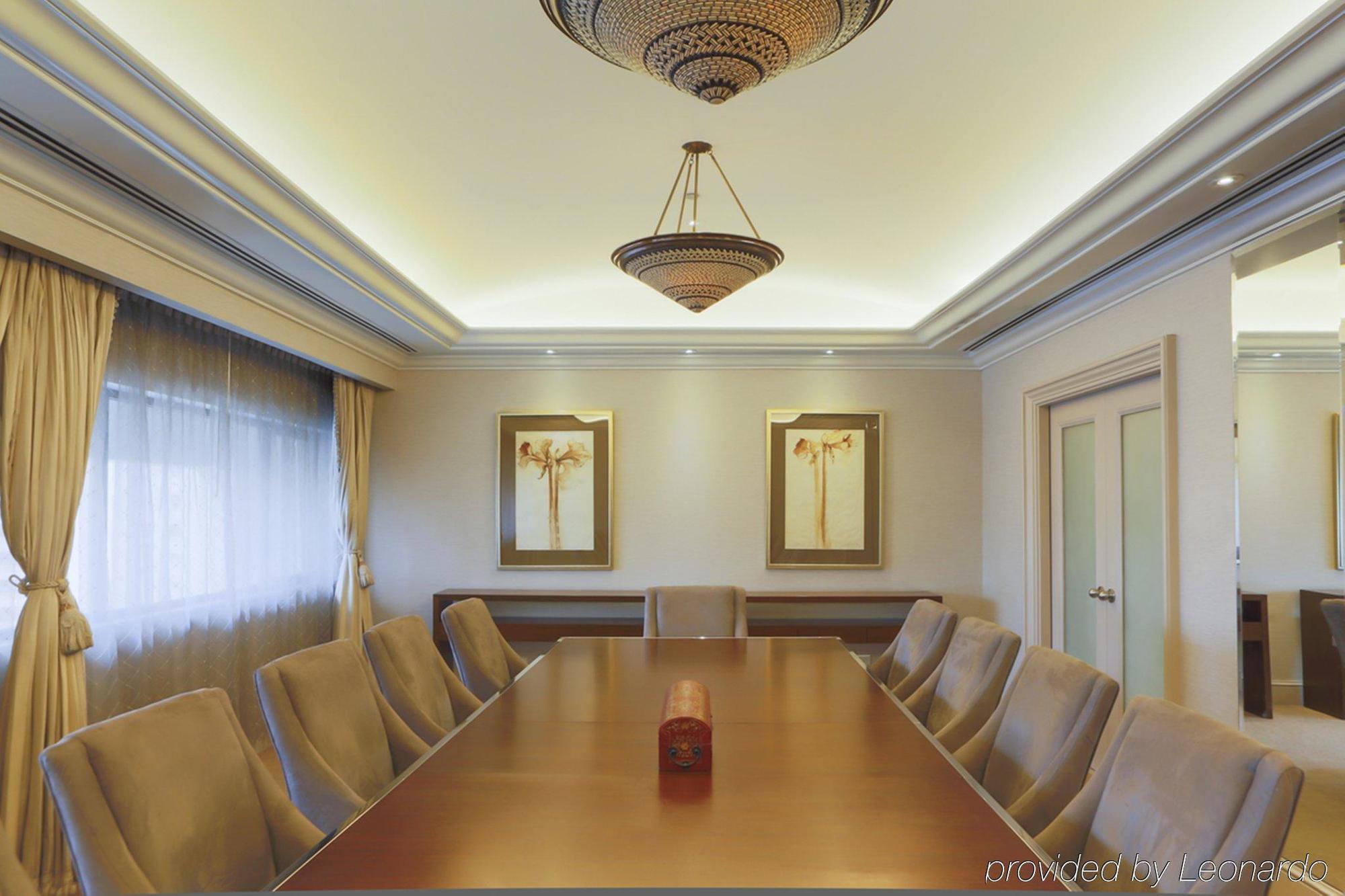 מלון סן פדרו מקאטי Intercontinental Manila מראה חיצוני תמונה