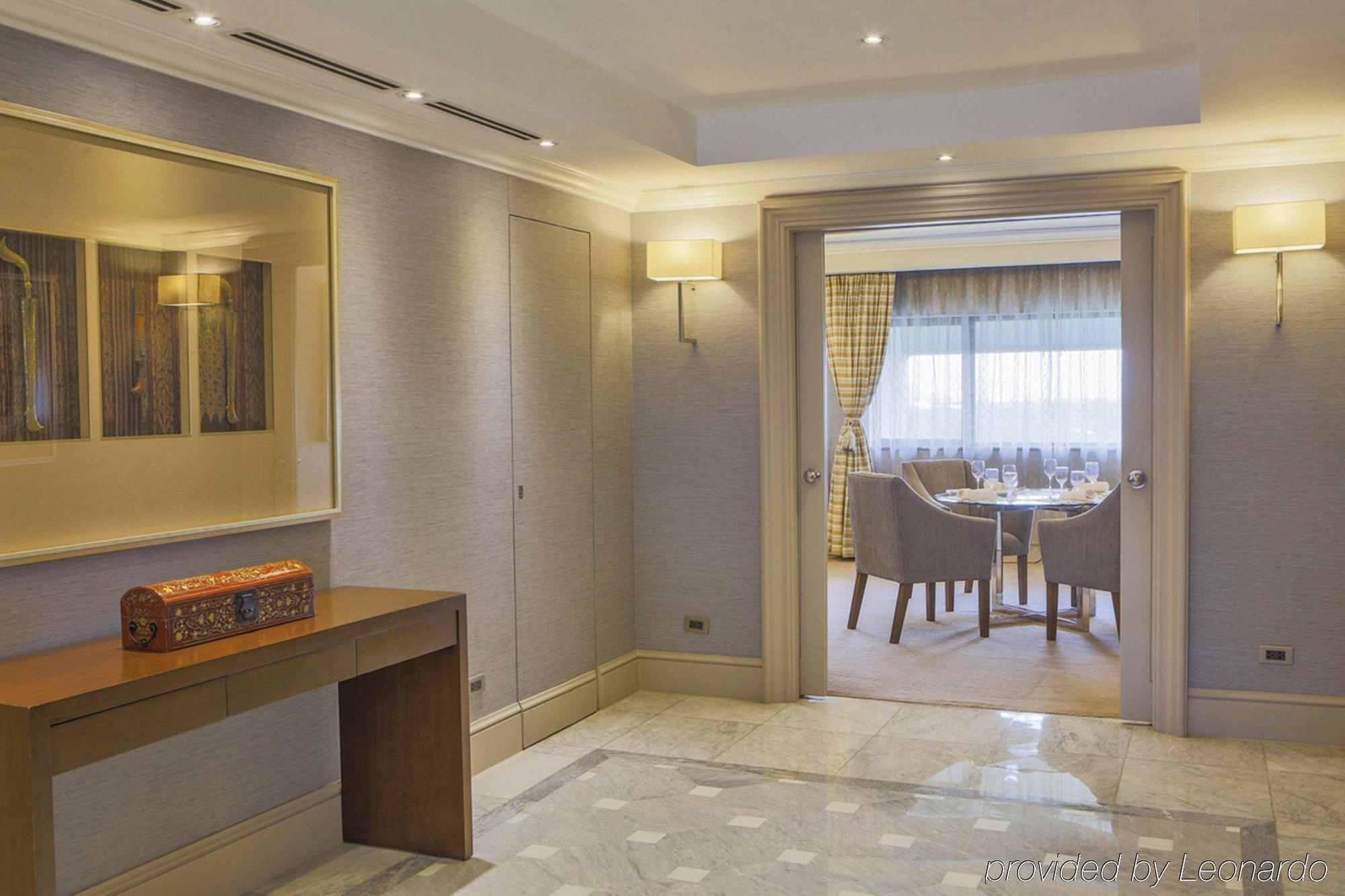 מלון סן פדרו מקאטי Intercontinental Manila מראה חיצוני תמונה