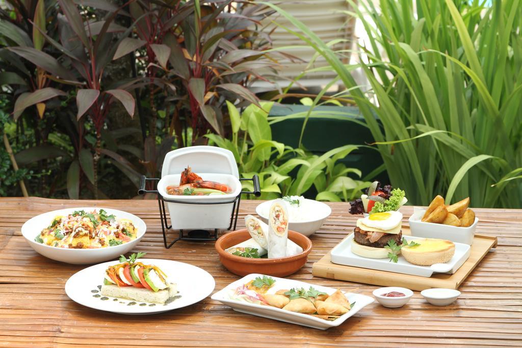 מלון סן פדרו מקאטי Intercontinental Manila מראה חיצוני תמונה