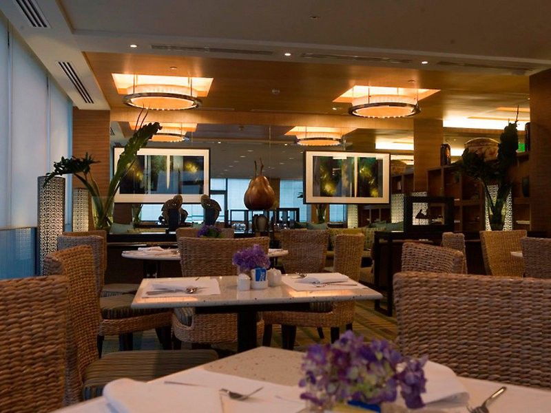 מלון סן פדרו מקאטי Intercontinental Manila מראה חיצוני תמונה