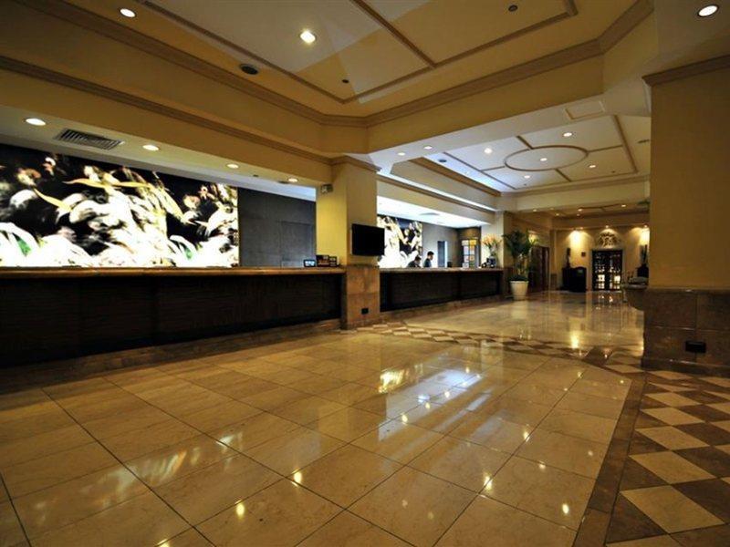 מלון סן פדרו מקאטי Intercontinental Manila מראה חיצוני תמונה